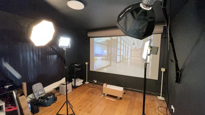 Cinematic Studio Projector Photography, photo 4
