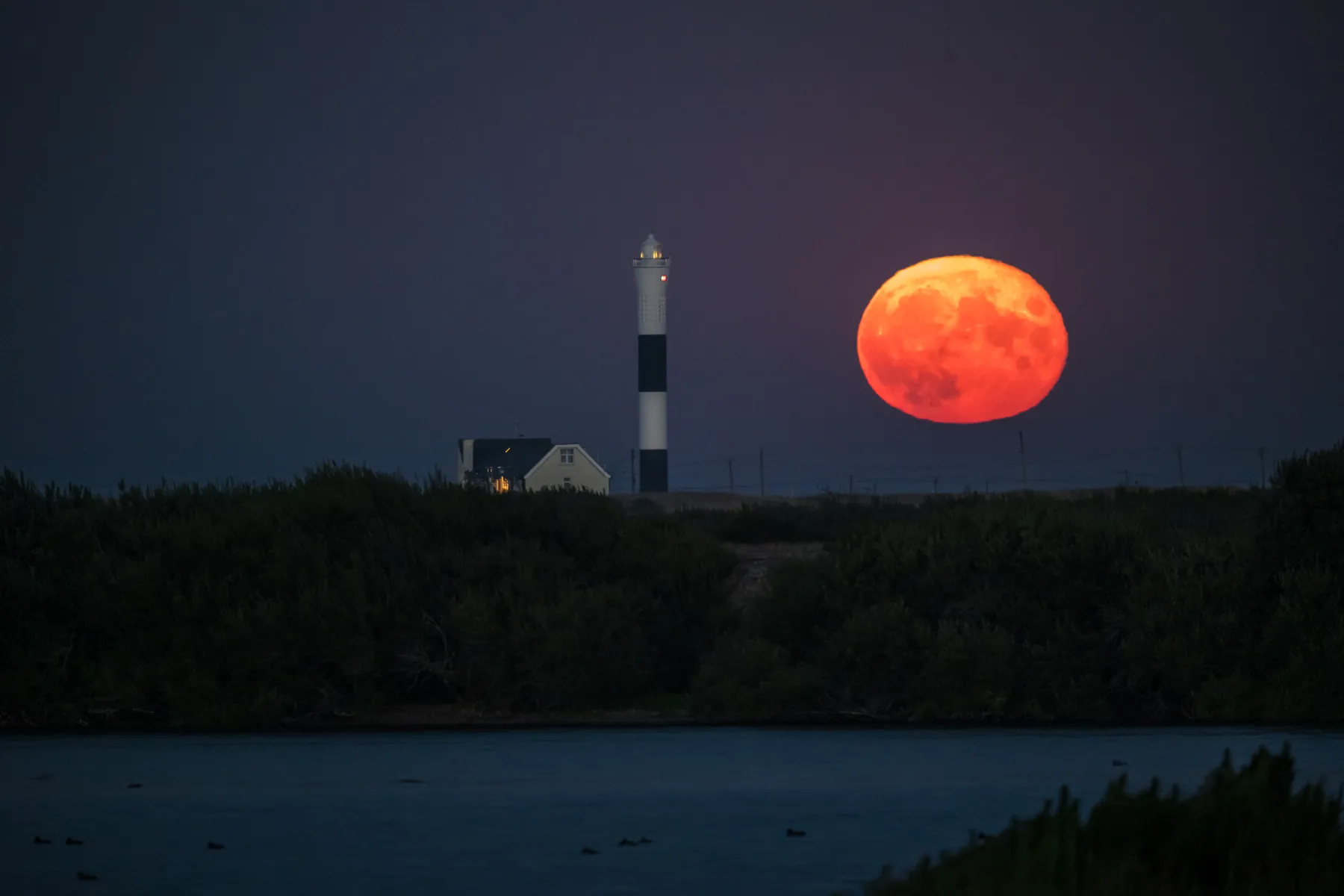 Supermoon timelapse feature