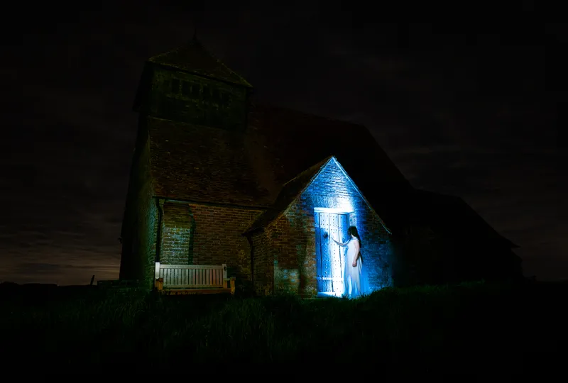 Light painting St Thomas Becket 2